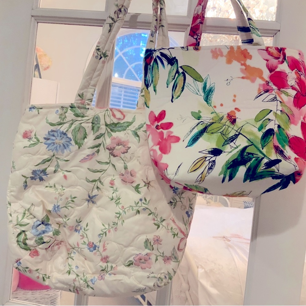Floral Print Women's Tote Bags bundle of two like new